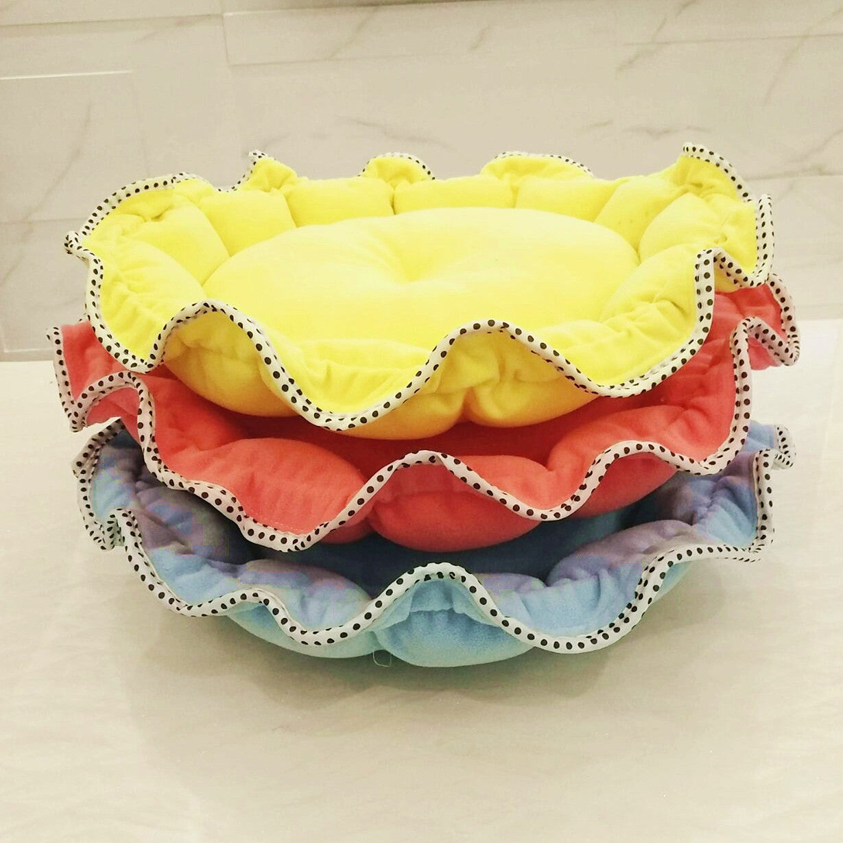 Small Teddy Plush Dog & Cat Bed – Cozy Kennel-Style Pet Bed